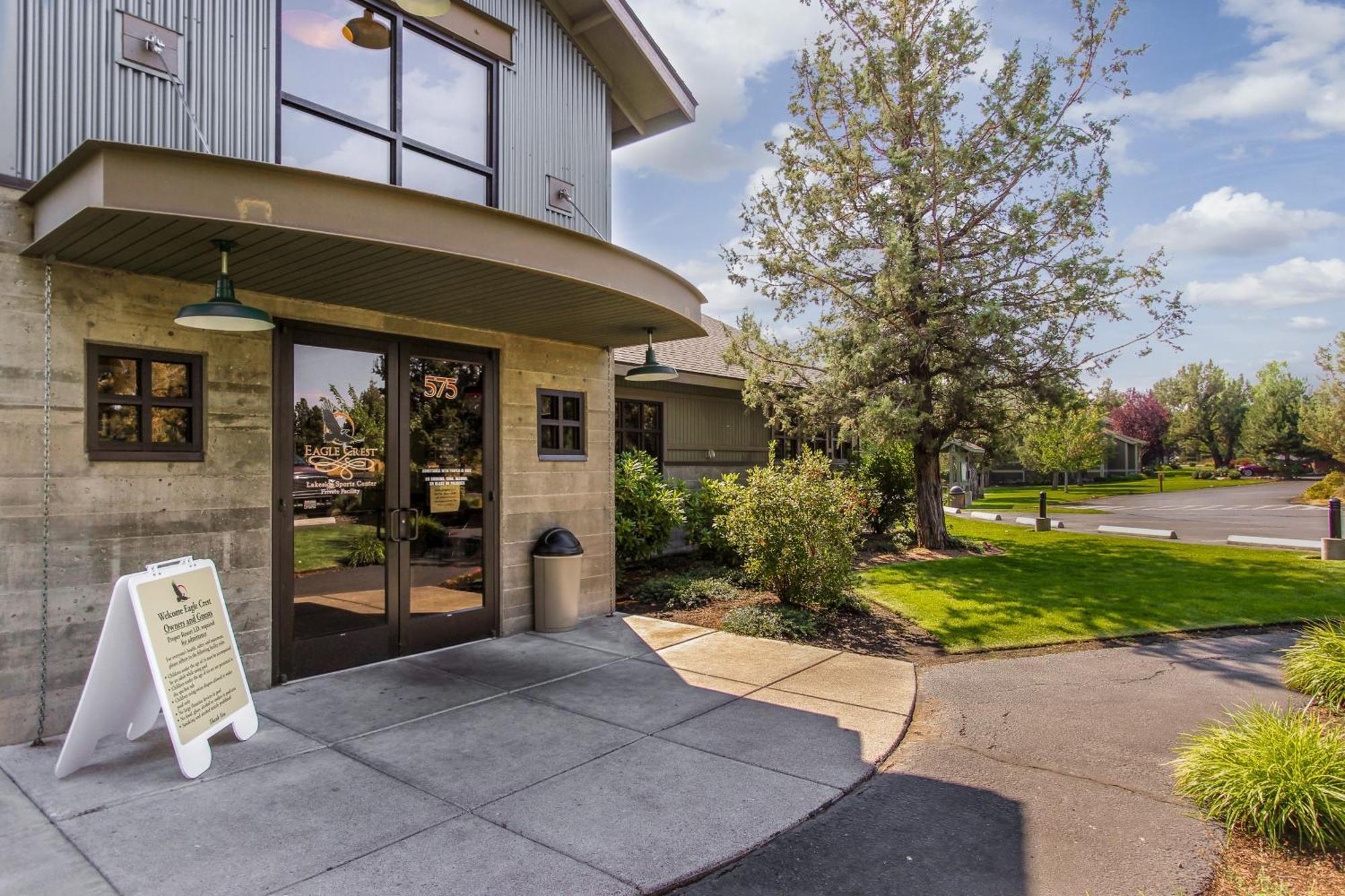 Eagle Crest Elegance Villa Redmond Exterior photo